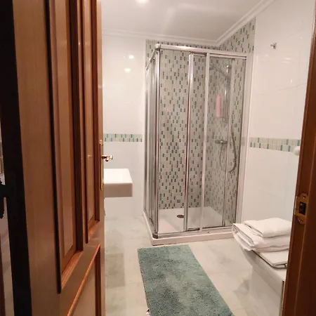 Piso Ferreiros * Poio